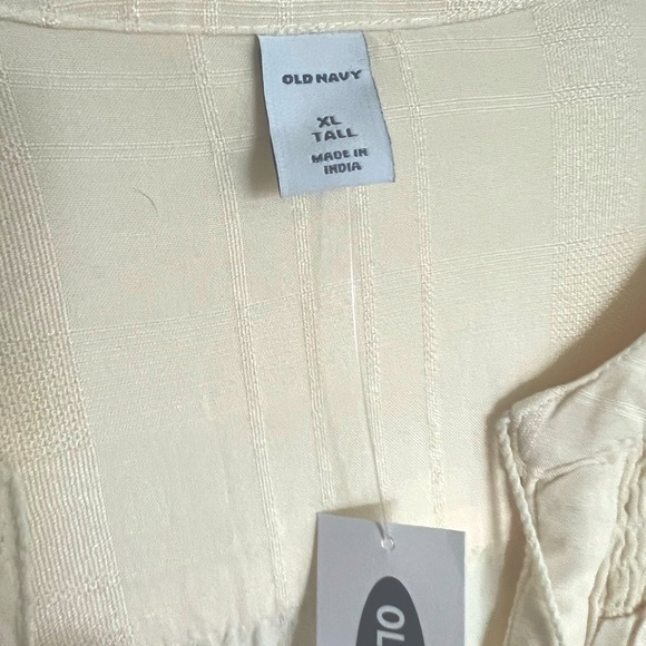 Old Navy Plus size XL Ivory color long sleeve blouse w tassel tie - Picture 5 of 12